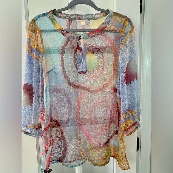 Tops - Beautiful semi transparent India style print blouse
